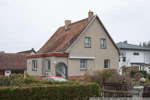 Einfamilienhaus in schöner Lage von Bernsdorf – Die vollständige Adresse der Immobilie erhältst du vom Anbieter., 2994 Bernsdorf – Vorschaubild 1