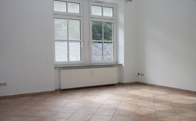 Helle 3-Zimmer-Wohnung mit EBK in Bad Bertrich, von privat