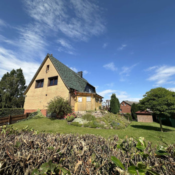 Preisreduzierung! Großes Wohnhaus (Teilbereich vermietet) in Bleckede-Landkreis Lüneburg
