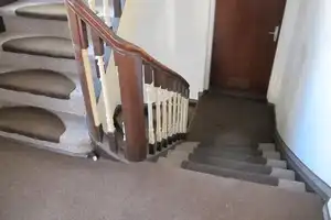 *Mitten im Zentrum*
Solides freistehendes Wohn- und Geschäftshaus mit Anbau, Garten und Garage – Altötting (Kreis) – Vorschaubild 11