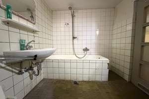 Sanierungsobjekt mit Ausbau- und Neubauperspektive in Stuttgart-Birkach – Die vollständige Adresse der Immobilie erhältst du vom Anbieter., 70599 Birkach-Nord, Stuttgart – Vorschaubild 4