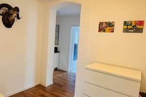 REAL HOUSE: Lichtdurchfluteter Wohntraum am Rhein | 3 Zimmer mit verglaster Loggia & Stellplatz – Die vollständige Adresse der Immobilie erhältst du vom Anbieter., 51063 Mülheim (Ortsteil), Köln – Vorschaubild 14