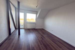 IMMOBILIENSTARTER AUFGEPASST! 2-ZIMMER EIGENTUMSWOHNUNG MIT DACHTERRASSE IN ZENTRALER LAGE! – Die vollständige Adresse der Immobilie erhältst du vom Anbieter., 41239 Schrievers, Mönchengladbach – Vorschaubild 2