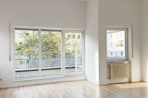 Helle 3-Raum-Penthousewohnung mit großer Dachterrasse + Tiefgarage *Kaßberg* – Leonhardtstraße 7b, 9112 Kaßberg, Chemnitz – Vorschaubild 2