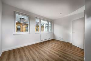 Direkt vom Eigentümer: Etagenwohnung mit Einbauküche und großzügiger Raumaufteilung in Stadtmitte – 44135 City, Dortmund – Vorschaubild 1