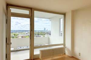 SKYLINE IM BLICK – Gut geschnittene 3-Zimmer-Wohnung mit Gestaltungspotenzial – 60385 Bornheim, Frankfurt am Main – Vorschaubild 5