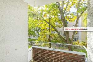 IMMOBERLIN.DE - Charmante 3-Zimmer-Wohnung mit Sonnenbalkon nahe Mexikoplatz – Die vollständige Adresse der Immobilie erhältst du vom Anbieter., 14129 Nikolassee, Berlin – Vorschaubild 3