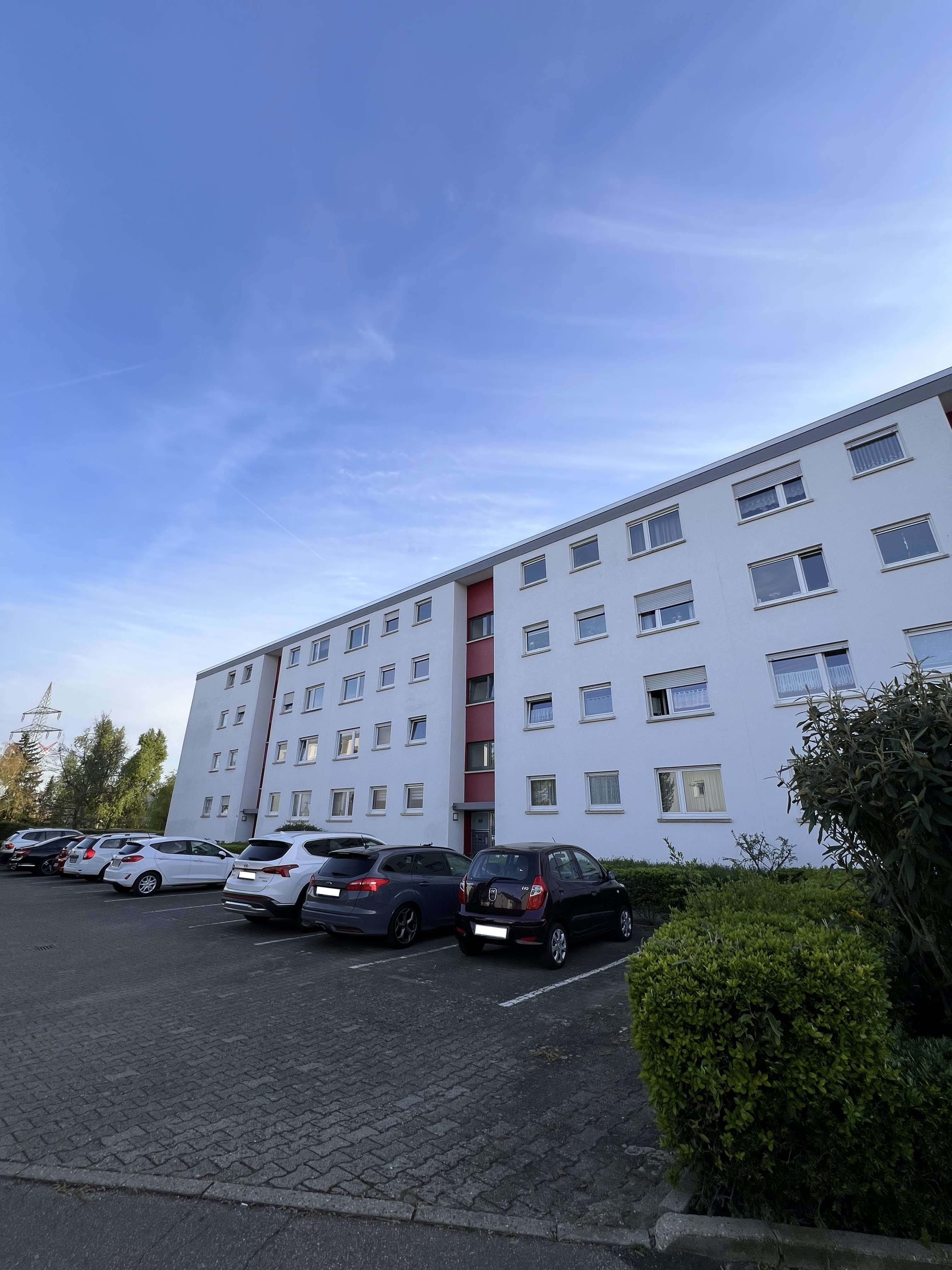 Traumblick über MA-Feudenheim - Renovierungsbedürftige 3 ZKB mit Südloggia und Stellplatz, Mannheim – Bild 1