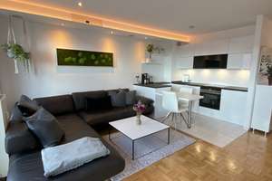 möblierte 2-Zimmerwohnung mit Küche, Westbalkon und Badewanne in guter Lage