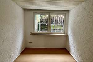 *Provisionsfrei*Ein echtes 2-Familienhaus mit unverwechselbarem Kamin-Unikat &idyllischem Grundstück – Rosmerthastraße xx, 55126 Finthen, Mainz – Vorschaubild 97