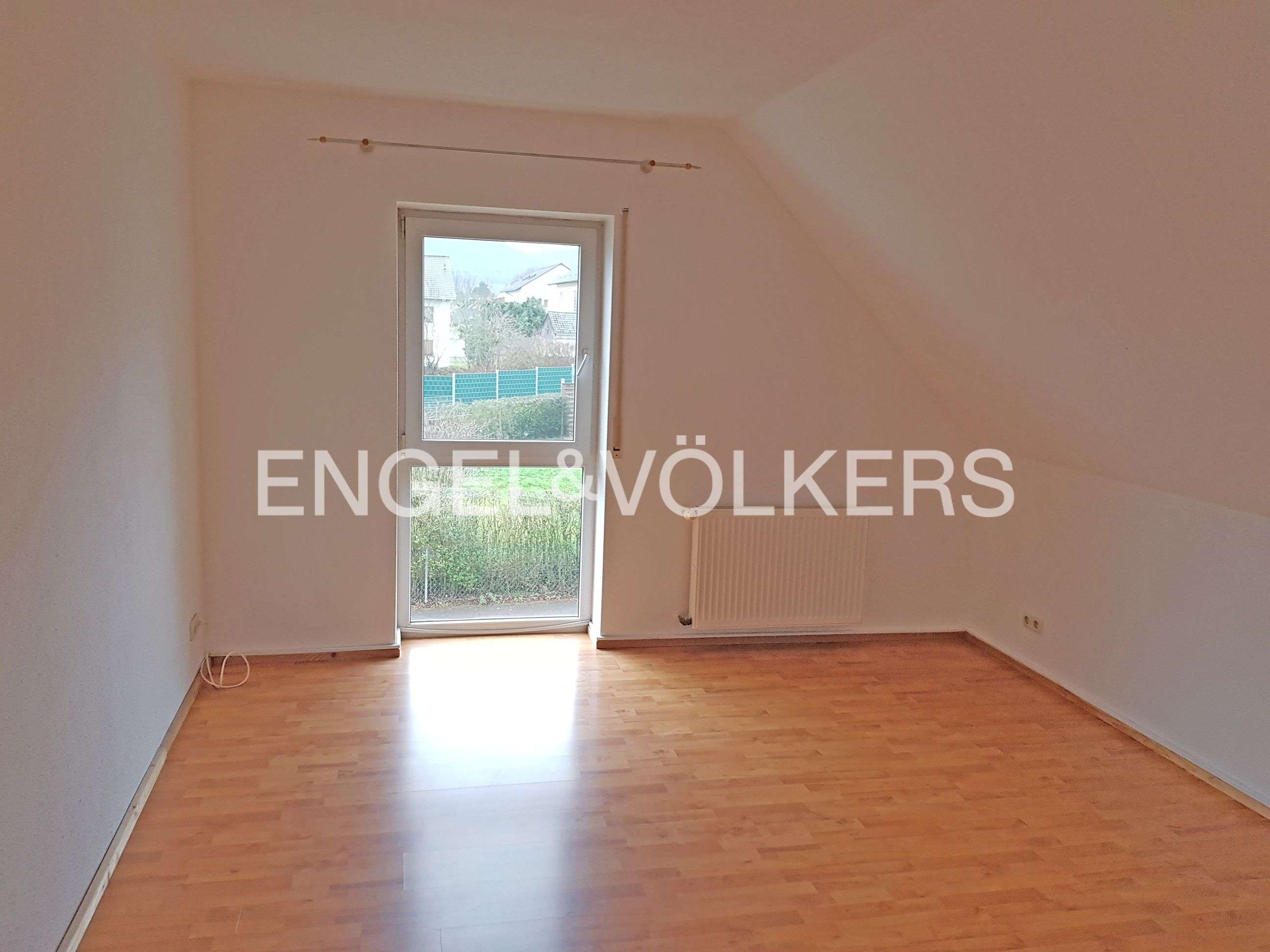 Immobilie in Kleinheubach - Gepflegtes Zweifamilienhaus mit Ausbaupotential - Bild 5