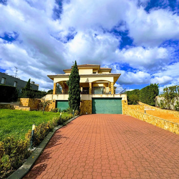 Spektakuläre Villa in La Senia