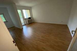Balkonwohnung mit 3 Zimmern im 3. Obergeschoss in Bremen-Vahr – Kurt-Schumacher-Allee 38, 28327 Neue Vahr Südost, Bremen – Vorschaubild 5