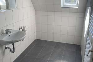 Helle Dachgeschosswohnung mit 6 Zimmern – Nibelungenstraße 68, 47057 Neudorf-Süd, Duisburg – Vorschaubild 15