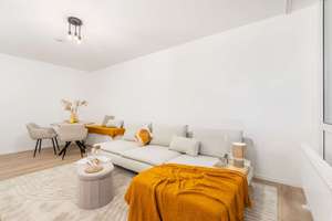 Bezugsfrei | energetisch sanierte 2-Zimmer-Wohnung mit Balkon & TG – Iltisstraße 150, 50825 Neuehrenfeld, Köln – Vorschaubild 3