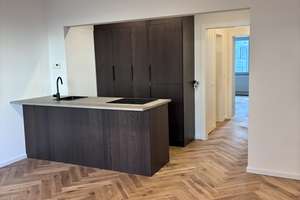 Sanierte, helle 2-Zimmer-Wohnung mit moderner Einbauküche und Balkon – Münsterstraße 279, 40470 Düsseltal, Düsseldorf – Vorschaubild 1