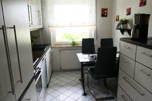 Modernisiertes junges Haus mit zwei vollen Geschossen, modernen Bädern, Carport, Garten und Garage! – Hameln-Pyrmont (Kreis) – Vorschaubild 3