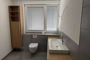 Moderne 3,5-Zimmer-Wohnung (110 qm) mit riesiger Dachterrasse (35 qm) in Würzburg / Heidingsfeld – Am Heigelsbach 20, 97084 Heidingsfeld, Würzburg – Vorschaubild 12
