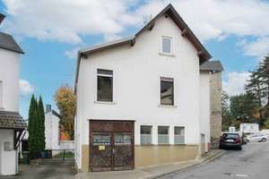 Handwerkertraum mit Grube! Einfamilienhaus inkl. Werkstatt und Ausbaupotenzial in Ransbach-Baumbach – Die vollständige Adresse der Immobilie erhältst du vom Anbieter., 56235 Ransbach-Baumbach – Vorschaubild 2