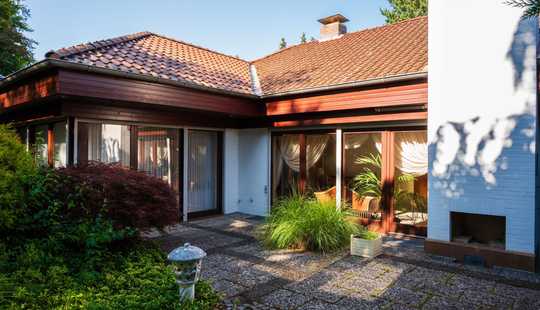 Bild von Charmanter Bungalow in Nikolausberg mit großem Garten und attraktiven Erweiterungen