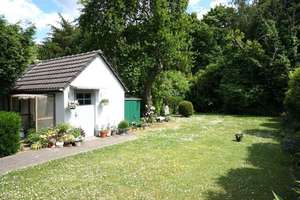 Gepflegtes und vermietetes Zweifamilienhaus in angenehmer Wohnsiedlung mit guter Infrastruktur – Die vollständige Adresse der Immobilie erhältst du vom Anbieter., 47249 Buchholz, Duisburg – Vorschaubild 5