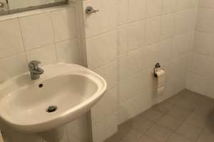 Zwei Zimmer Dachgeschosswohnung Seitenstraße Ku´Damm – Damaschkestraße 21, 10711 Halensee, Berlin – Vorschaubild 13