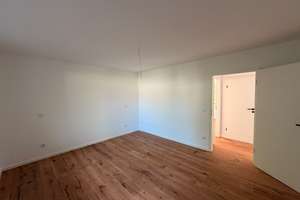 Attraktive & frisch renovierte 3-Zi.-Whg. mit Balkon in Erlangen Innenstadt (provisionsfrei) – 91052 Röthelheim, Erlangen – Vorschaubild 8