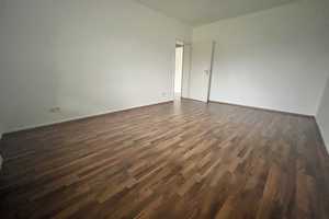 Großzügige 4-Zimmer-Wohnung mit Balkon im EG! – Jacobsallee 4, 45239 Essen – Vorschaubild 9