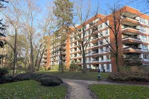 Wohnen im Grünen: helle 3 Zimmer + Süd-West-Balkon, kompakter Schnitt, neues Bad, Gäste-WC, Aufzug – Alteburger Straße 294, 50968 Bayenthal, Köln – Vorschaubild 20