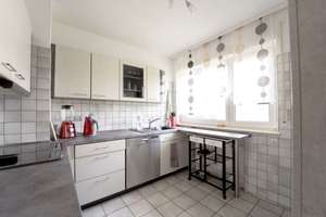 Attraktive 3 Zimmerwohnung mit Balkon und Garage in Rheinfelden-Herten – Die vollständige Adresse der Immobilie erhältst du vom Anbieter., 79618 Rheinfelden (Baden) – Vorschaubild 3