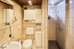 Einfamilienhaus mit sechs Zimmern, Garage, Außenstellplatz und schönem Garten in Esch – Die vollständige Adresse der Immobilie erhältst du vom Anbieter., 50765 Esch/Auweiler, Köln – Vorschaubild 19