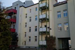 Schöne helle 3 Zi-WE mit Balkon,STP, Neu saniert, sep.Küche, 2 Bäder  in der südl. Innenstadt – Zwingerstraße 7, 6110 Südliche Innenstadt, Halle (Saale) – Vorschaubild 2