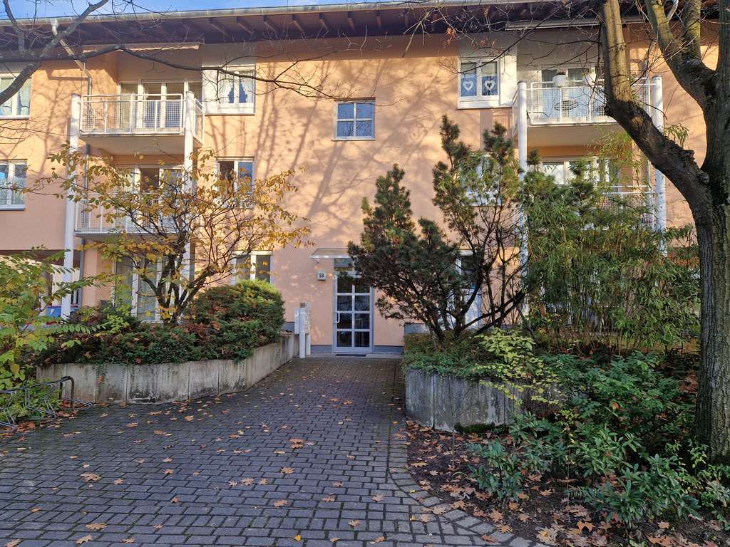 Helle 3 Zimmerwohnung mit Balkon