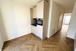Helle Wohnung mit durchdachtem Grundriss - 2-Zimmer Wohnung mit EBK , FBH und Balkon – Glienicker Weg 136, 12489 Adlershof, Berlin – Vorschaubild 6