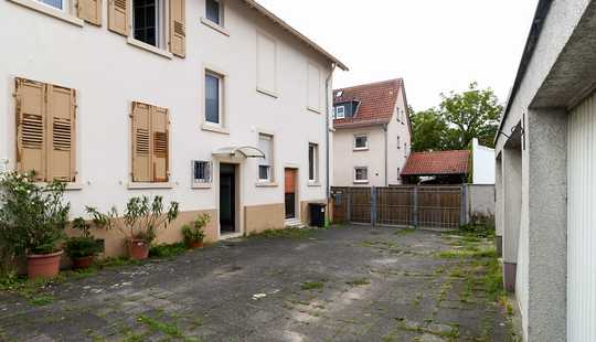 Bild von 5-Familienhaus und Doppelbungalow auf einem Grundstück in Darmstadt-Arheilgen