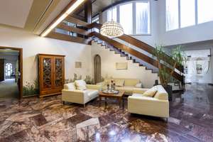 Einzigartige Traum-Villa  – Die vollständige Adresse der Immobilie erhältst du vom Anbieter., 80995 Lerchenau-West, München – Vorschaubild 11