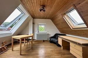 Stilvolles Mehrfamilienhaus mit Vermietungspotenzial – Die vollständige Adresse der Immobilie erhältst du vom Anbieter., 78056 Schwenningen, Villingen-Schwenningen – Vorschaubild 8