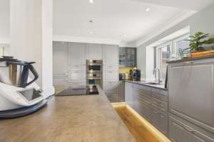 Design trifft Komfort – stilvolles Zuhause mit Smart-Home nahe Otto-Maigler-See – Die vollständige Adresse der Immobilie erhältst du vom Anbieter., 50354 Hürth – Vorschaubild 4