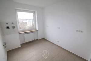 Solide vermietet, stark im Potenzial – 3-Zimmer-Wohnung mit Balkon & Perspektive – Die vollständige Adresse der Immobilie erhältst du vom Anbieter., 97078 Lindleinsmühle, Würzburg – Vorschaubild 3