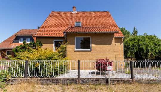 Bild von Wathlingen Haus Kaufen. Einfamilienhaus in Wathlingen. Hauskauf Celle. Haus Kaufen Kreis Celle.