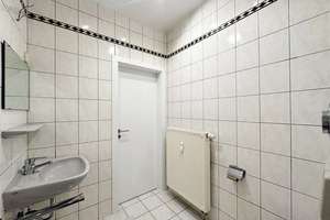 "Attraktive Kapitalanlage: Vermietete, renovierte 2-Zimmer-Wohnung mit Stellplatz und Gartennutzung" – Klopstockstraße 9, 9131 Ebersdorf, Chemnitz – Vorschaubild 12