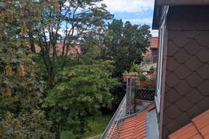 Lebendig wohnen in Weißensee: 3-Zimmer-Dachgeschosswohnung mit Dachterrasse – Parkstraße 57, 13086 Weißensee, Berlin – Vorschaubild 2