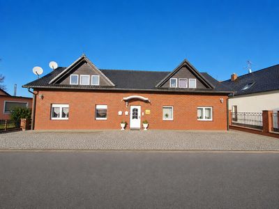2-Raumwohnung mit Fußbodenheizung und Duschbad in dörflicher Lage