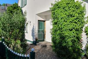 Freistehendes Einfamilienhaus mit Einliegerwohnung, Pool und großem Garten in Remscheid Süd – Die vollständige Adresse der Immobilie erhältst du vom Anbieter., 42859 Zentralpunkt, Remscheid – Vorschaubild 2