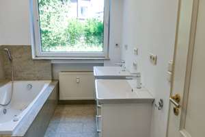 Helle, sonnige Fünfzimmerwohnung im Erdgeschoss mit Garten im Zooviertel zu verkaufen. – Die vollständige Adresse der Immobilie erhältst du vom Anbieter., 40237 Düsseltal, Düsseldorf – Vorschaubild 11