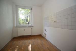 1 Monat mietfrei! Stabile und Co² neutrale Heizkosten! **Kleine Single-Wohnung vermieten** – Ferdinand-Sommer-Straße 11, 8543 Pöhl – Vorschaubild 2