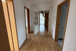 Drei-Zimmer-Wohnung mit Dachbereich (ca. 40 qm), optimal als WG – Rotenwaldstr. 104, 70197 Hasenberg, Stuttgart – Vorschaubild 2
