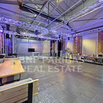 Moderne Bürofläche mit Studio-/ Eventbereich in Mülheim