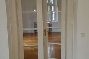Traumhafte ruh. 4-Zi.-Altbau-Whg. in stilvoller Villa in Nymphenburg! – Stuberstr.  7, 80638 Nymphenburg, München – Vorschaubild 3
