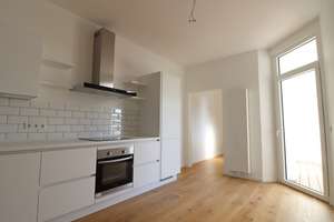 Komplett kernsanierte  hochwertige Altbauwohnung - inkl. neuer Einbauküche, Bad  und Balkon – Hildener Str. 23, 40593 Benrath, Düsseldorf – Vorschaubild 2